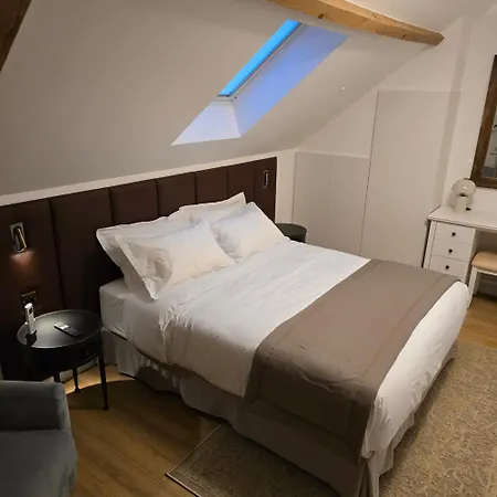 Le Maisonnette Dans Corps De Ferme